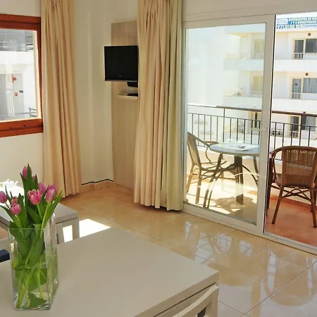 Szálloda Avenida - Mc 3*